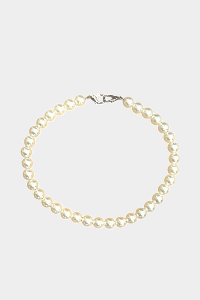 Round pearl necklace