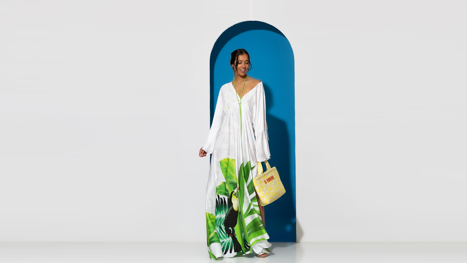 C-THROU-New-New-Arrivals-Summer-Resort-25