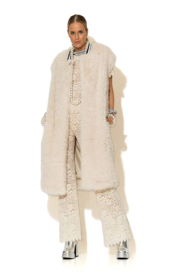 Sleeveless Faux fur Coat